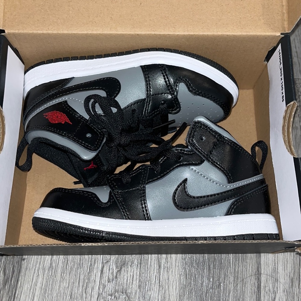 Brand new Jordan 1 mids